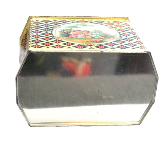 Vintage Decorative English Biscuit Tin Kitchen Decor - Picture 6 of 7